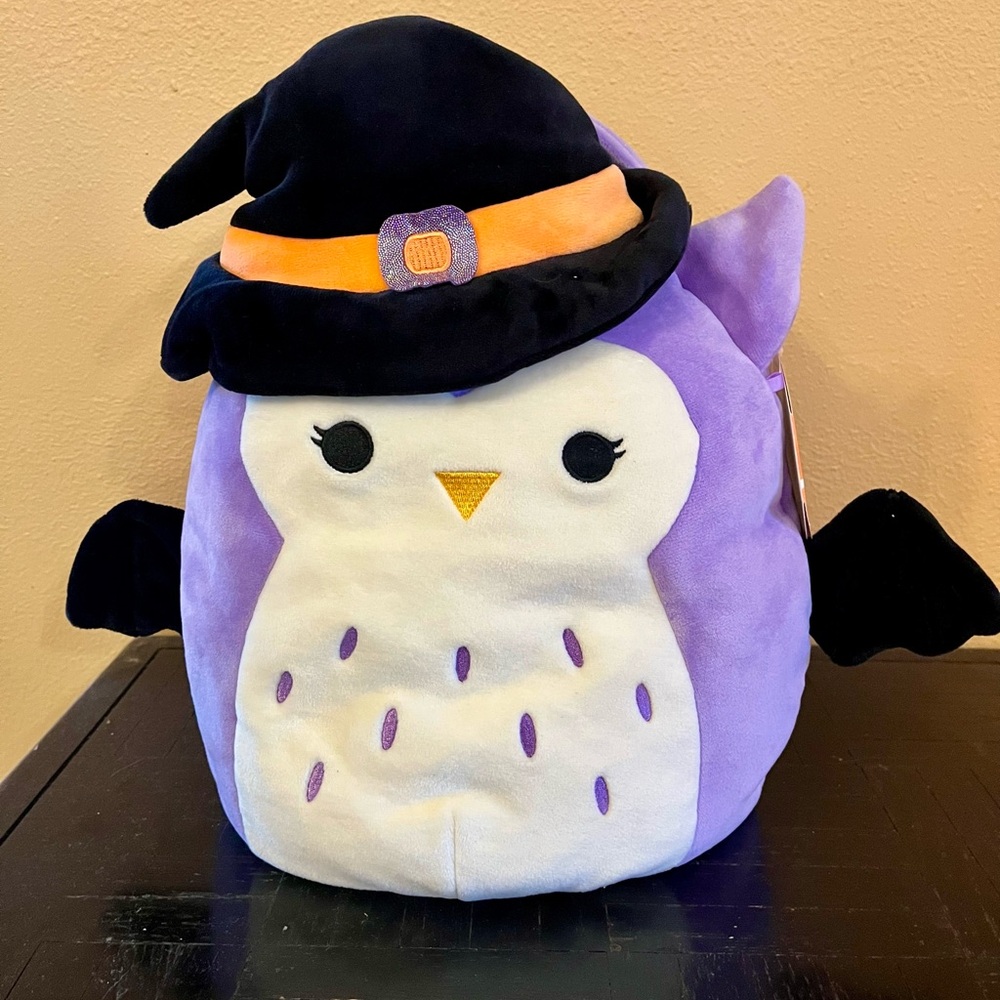 Holly the Owl Squishmallow Pail 🦉🖤